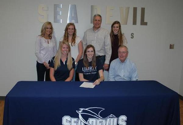 Lydia Smith Signs with Liberty University