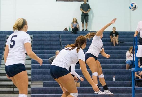 Volleyball Wins Fourth Straight