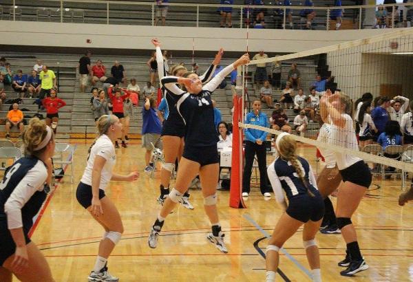 CFCC Volleyball Still Fighting For a Win in Florida