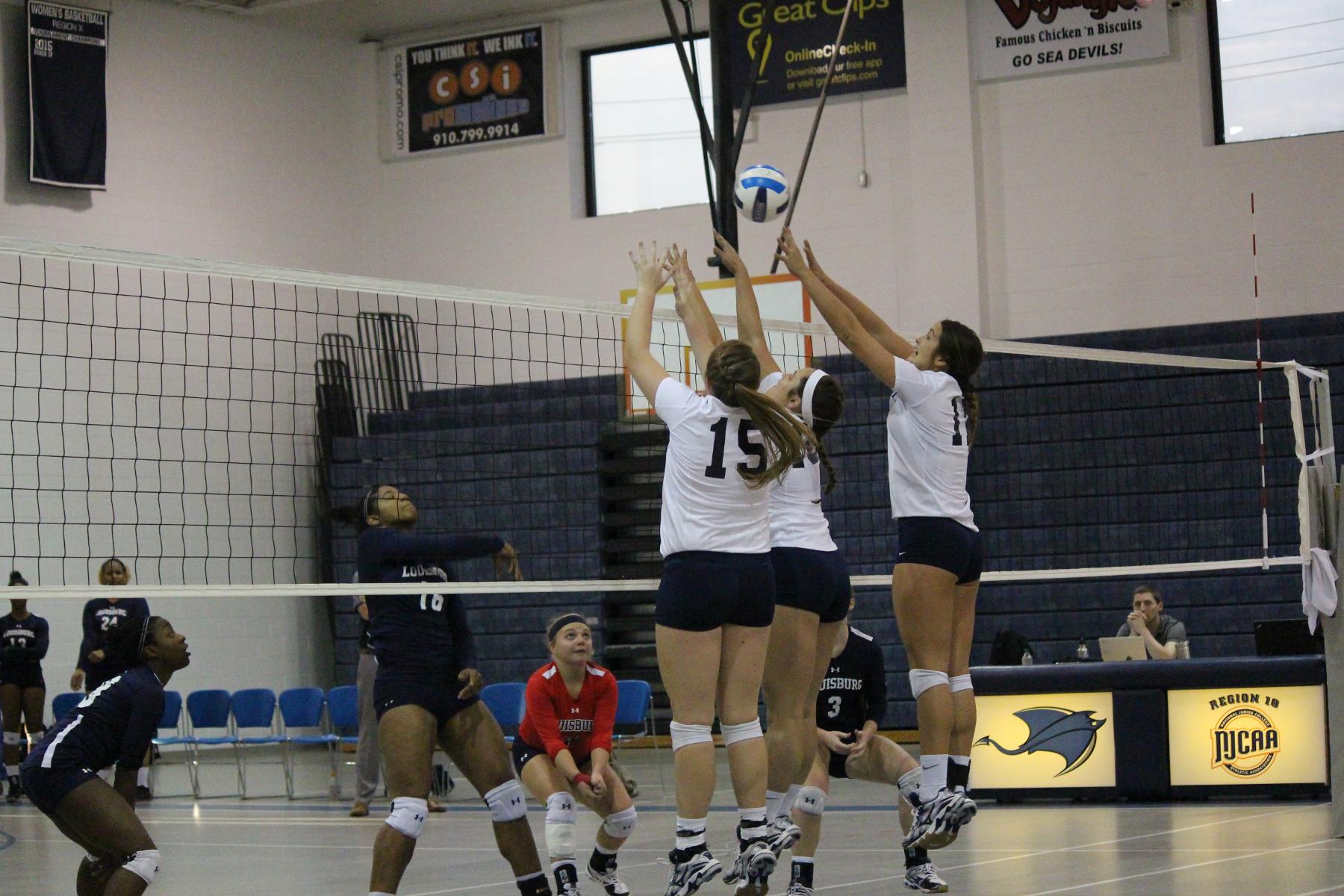 CFCC Volleyball Wins in Home Finale