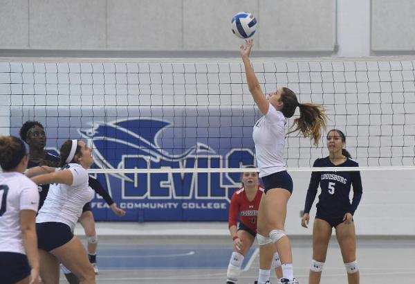 Women's Volleyball Wins Six Matches in a Row