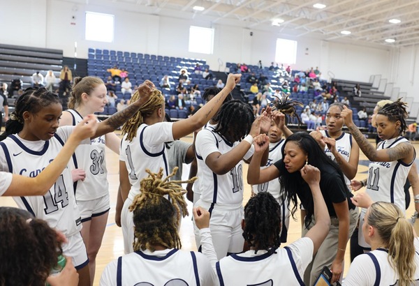 Womens Basketball Defeats Bryant & Stratton